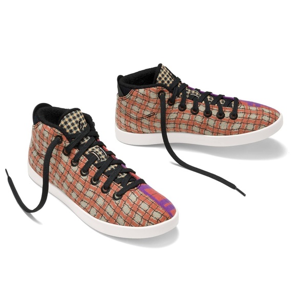 ALLBIRDS PLAID SNEAKERS Size 7/8 “Women’s Wool Piper Mids - Split Tartan” - Picture 2 of 4